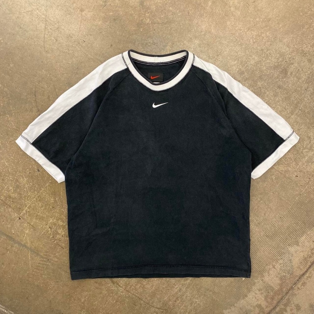 Vintage Nike Center Swoosh 90s Two Tone Black and White Heavyweight T-Shirt L